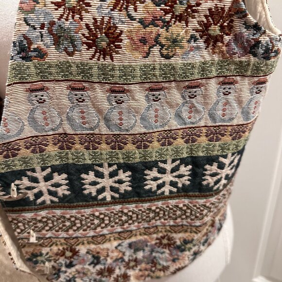 Vintage tapestery embroidery holiday vest size small snowmen, snowflakes, winter - Picture 2 of 5
